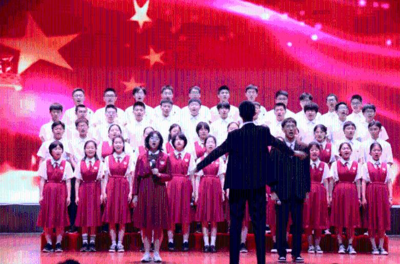 谈恋爱的时候该不该让对方看手机？